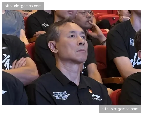 许利民内线优势明显 周琦麦基组合场均篮板盖帽数据联盟前列